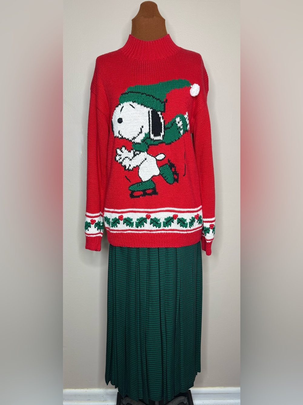 Maria Christina Classics Vintage Snoopy Knit Sweater Skirt Set Size S/M
